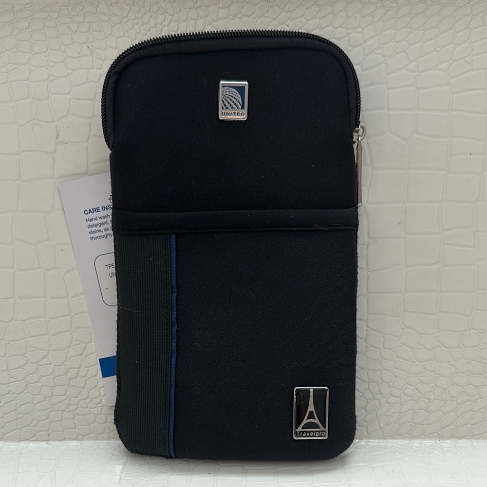 NEW /Black Textured Messenger Bag with Compact Design